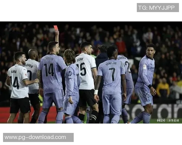 英超激战尤文图斯逆转皇马绝杀时刻引发转会风波与热议