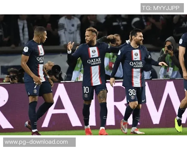 友谊赛精彩回顾拜仁大胜AC米兰乌龙球成焦点战术分析引人深思 友谊赛精彩回顾拜仁大胜AC米兰乌龙球成焦点战术分析引人深思