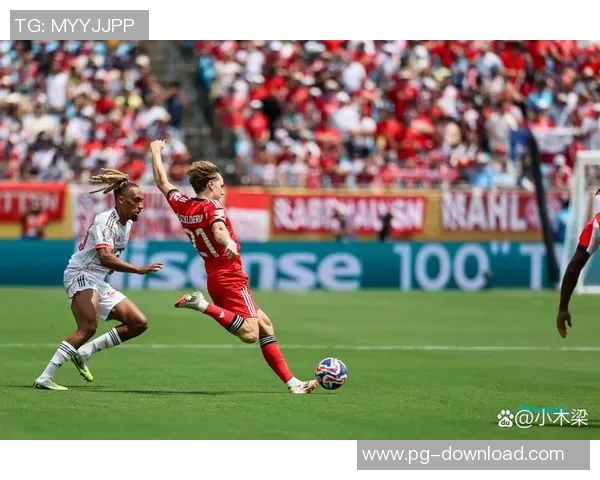 德甲惊天冷门本菲卡逆转拜仁引发全场震动深度解析比赛精彩瞬间